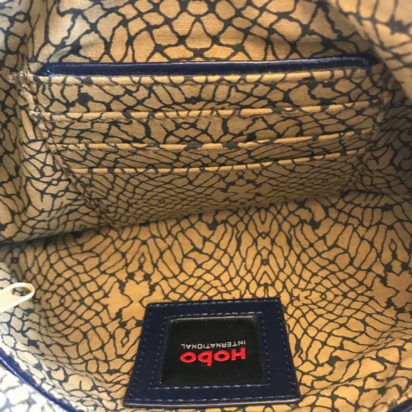 HOBO International Patent Leather Crossbody NWOT - Picture 8 of 8